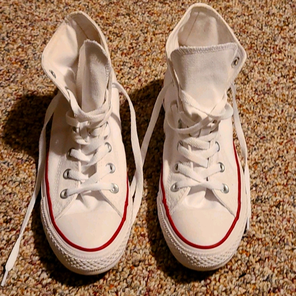 Converse high top tennis shoes